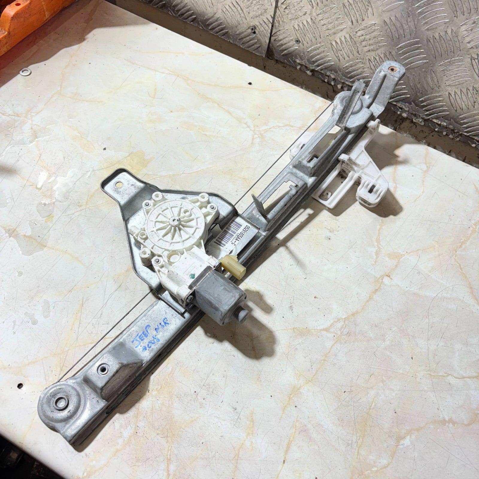 Jeep Patriot Left Passenger N/S Rear Electric Window Regulator 128000682 07-12M