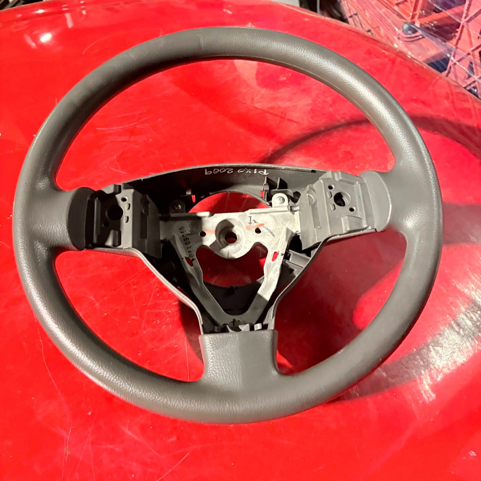 608644700B Sport Steering Wheel for NISSAN PIXO