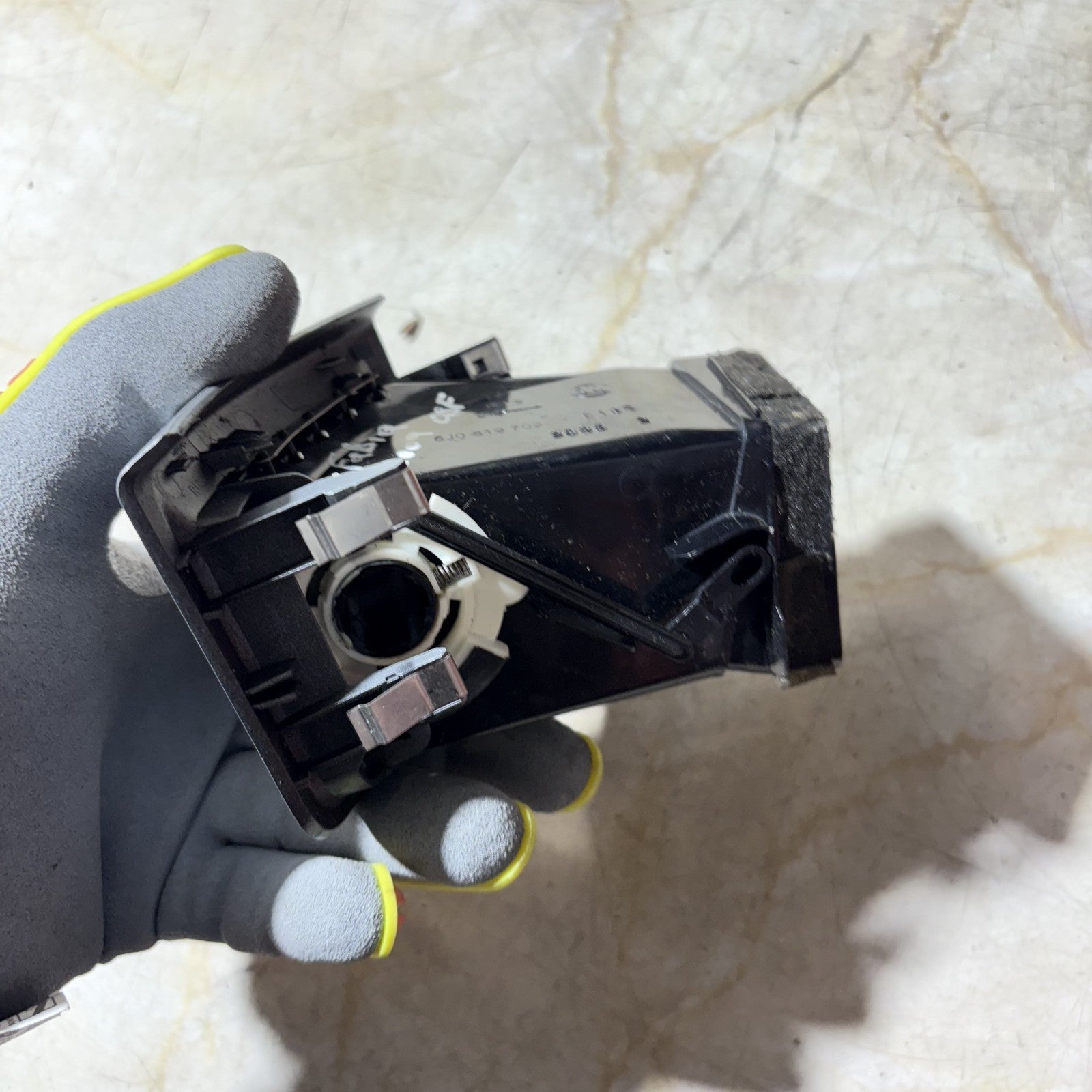 2007-2012 SKODA FABIA MK2 DRIVER FRONT DASHBOARD AIR VENT 5J0819702