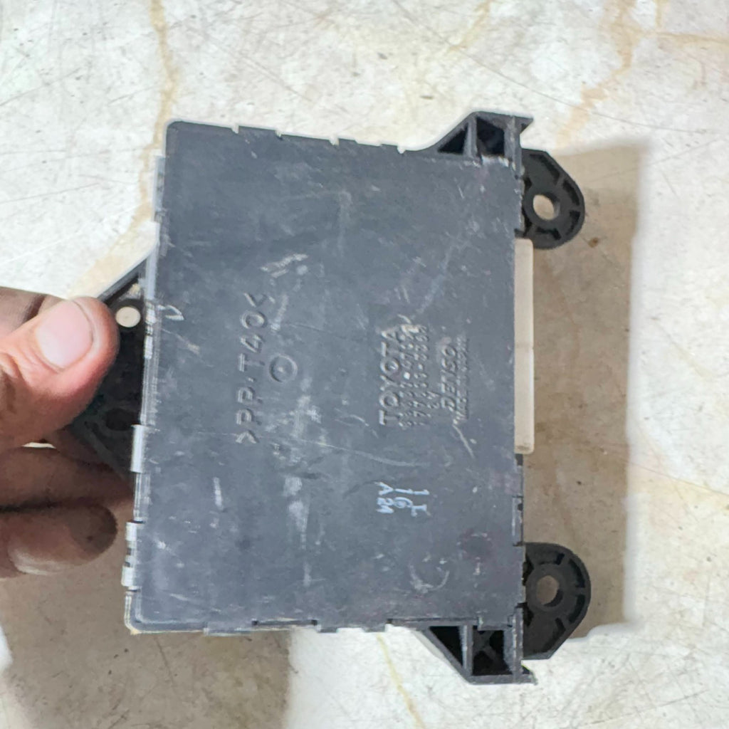 2004-09 TOYOTA PRIUS MK2 AIR CONDITIONER CONTROL ECU 88650-47051