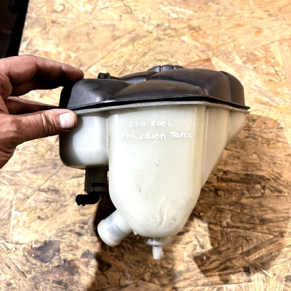 MERCEDES-BENZ E CLS Class W211 W219 Coolant Expansion Tank A2115000049 2006