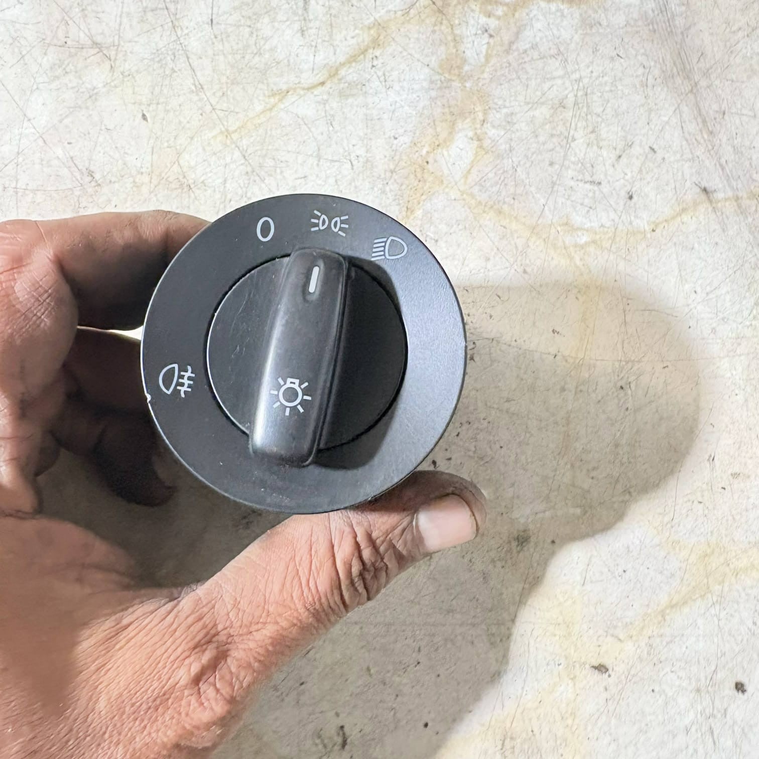 PA6GF+GB30 Headlight Switch Fog Light