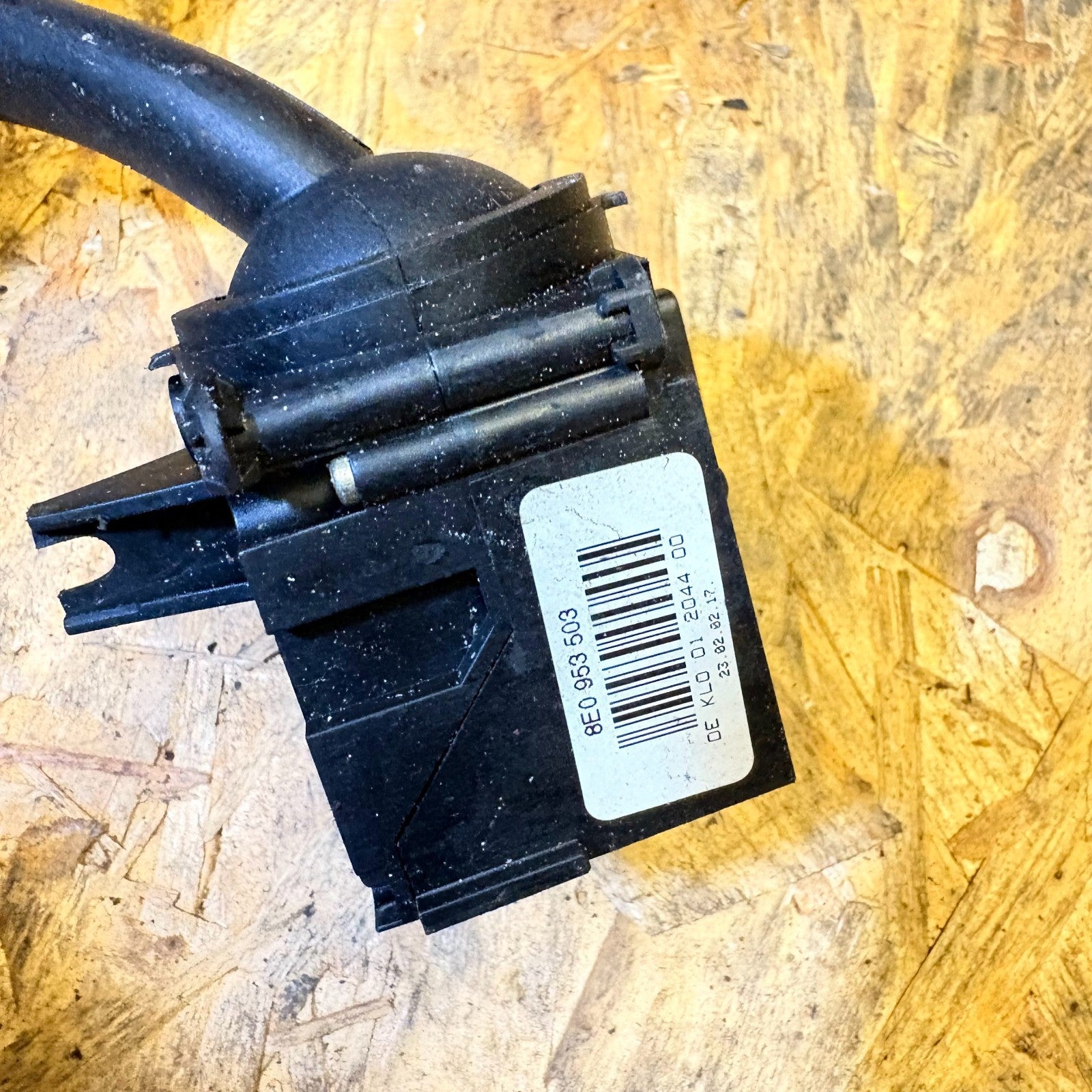 Audi A4/S4 B6 2001-2005 Cabrio 2003-2006 Wiper Stalk 8E0953503 8E0 953 503