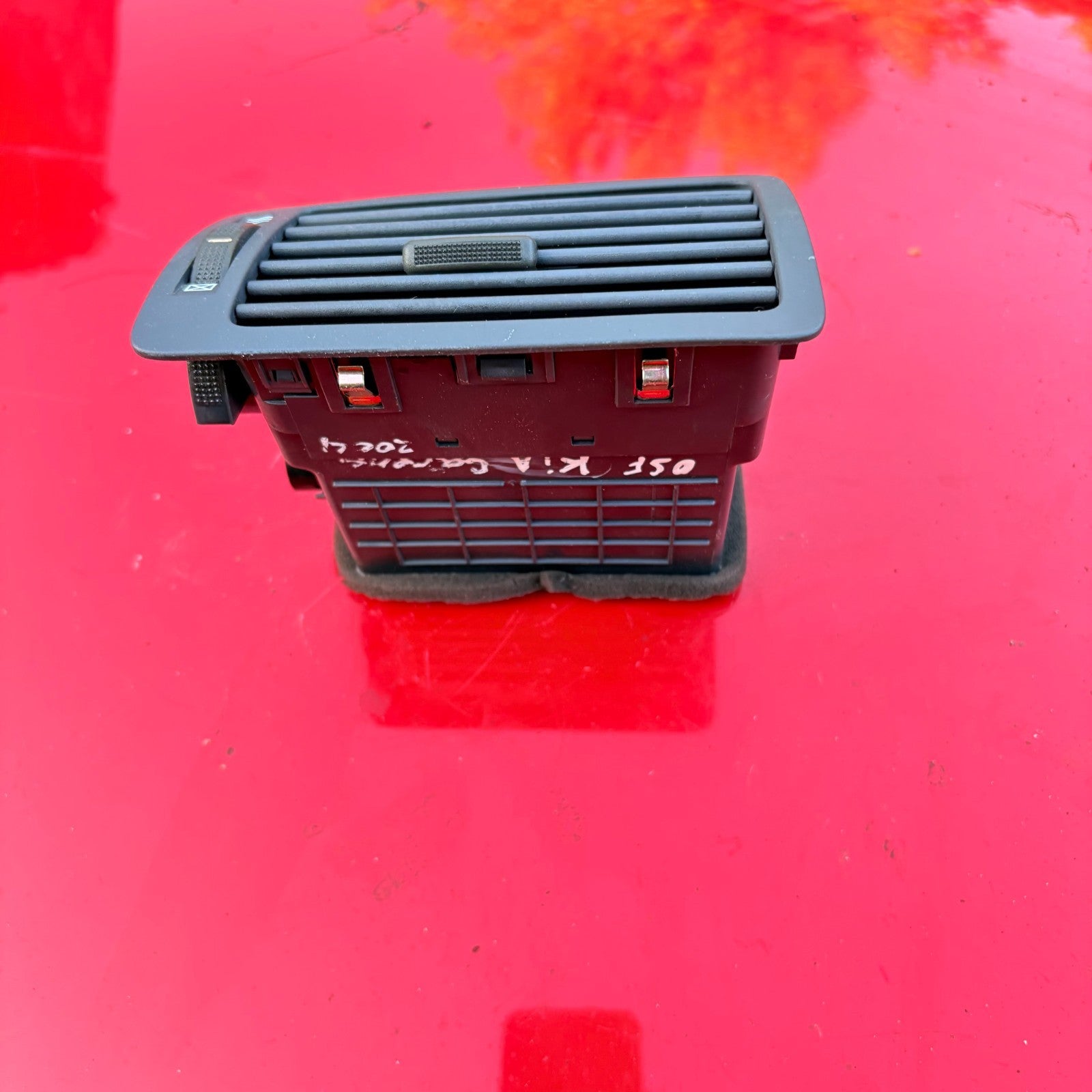Kia Carens 2004 Dash Vent (Air Vent Grille) 0K2EZ6491X Driver Front Right Side