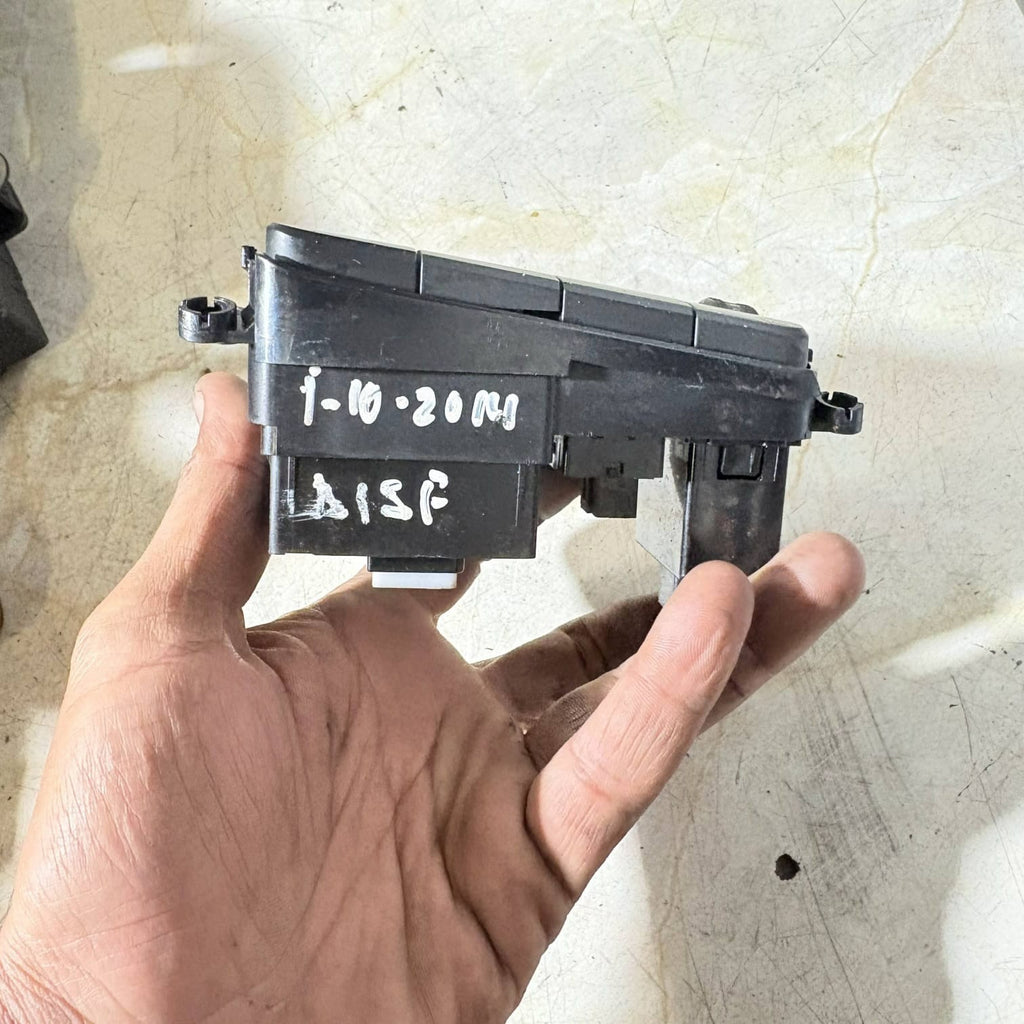 HYUNDAI I10 MK2 2014 HEADLIGHT LEVEL ADJUSTMEN TRACTION CONTROL SWITCH 299131553