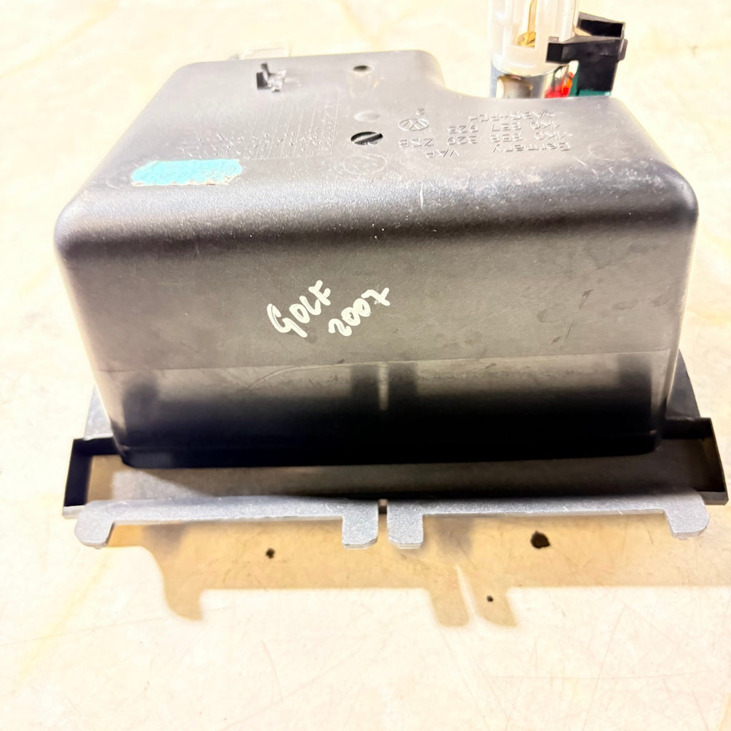 VW Golf MK5 2003-2007 Front Storage Tray And 12V Socket 1K0858329 1K0857925