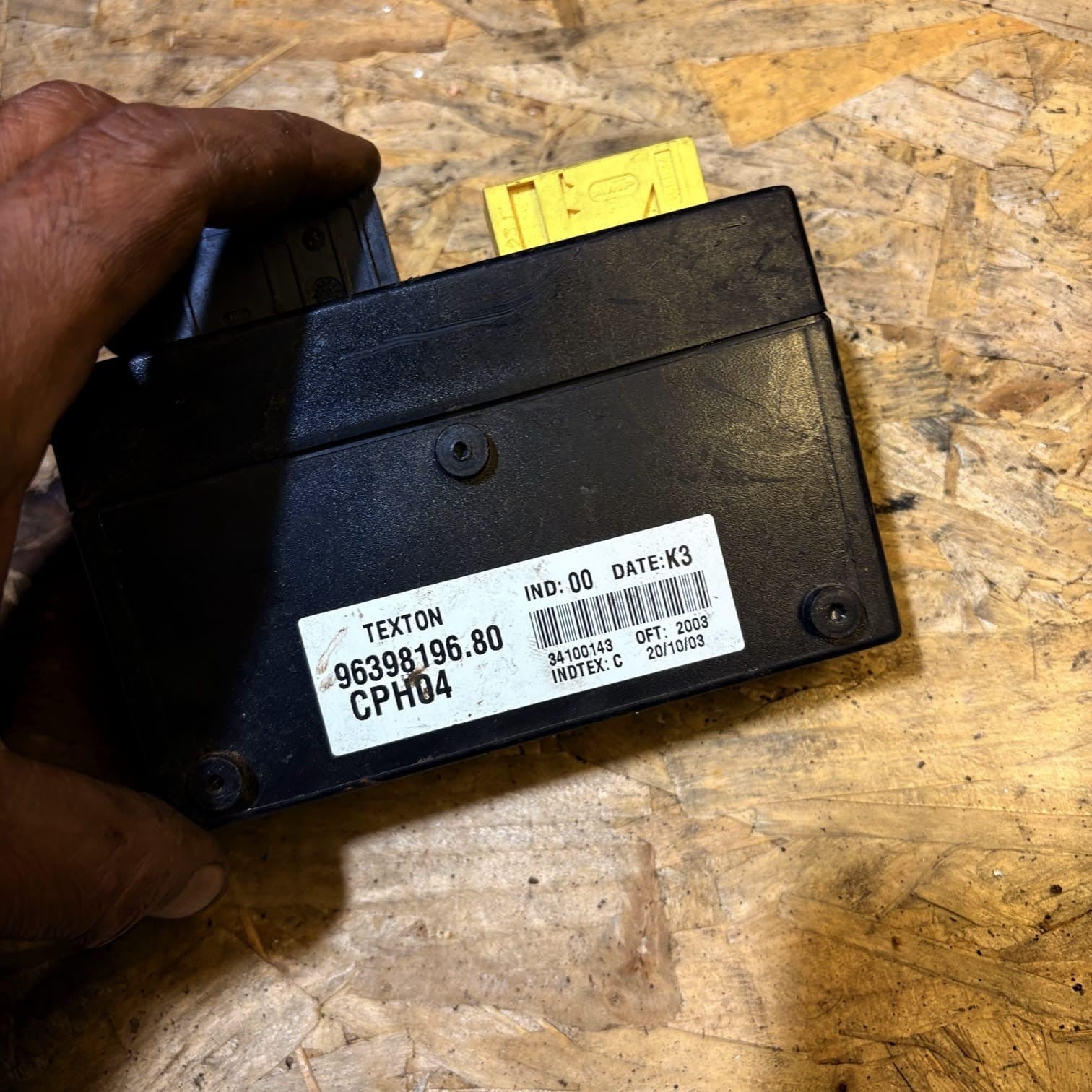 PEUGEOT CITROEN FIAT SCUDO DISPATCH COMFORT CONVENIENCE MODULE 96398196.80 OSF