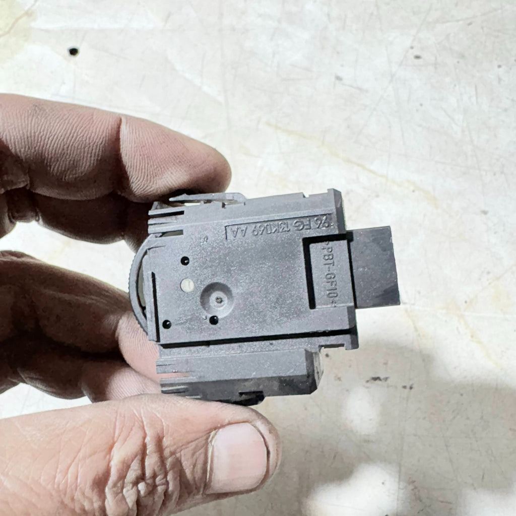 FORD LUXURY MK1 2001-2008 HEADLIGHT LEVEL SWITCH 0307851