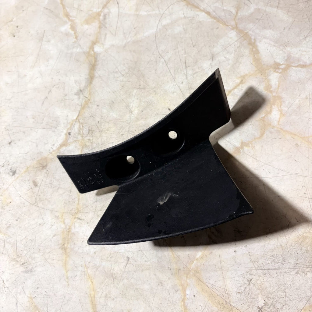 RENAULT CLIO REAR RIGHT DRIVER SIDE PLASTIC TRIM E212022