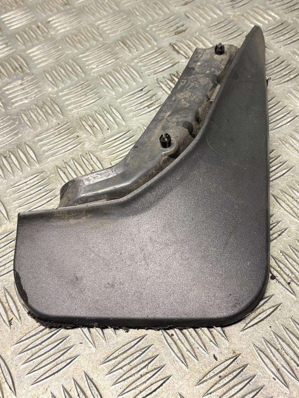 Ford Fiesta Mk7 2009-2012 Driver Side Front Mud Flap Splash Guard 8A6J-28370-AA