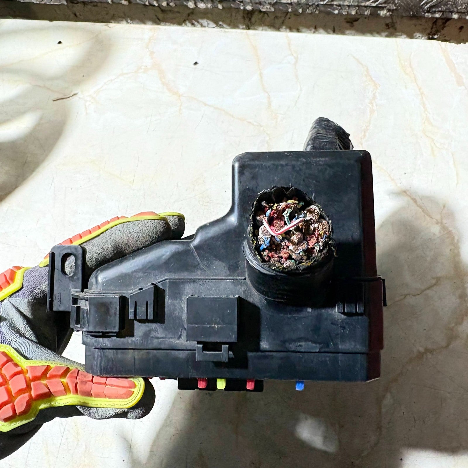 Mitsubishi ASX Engine Bay Fuse & Relay Box PR061-02000/8565A012 (2010-2011)