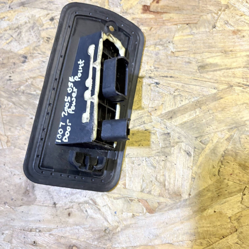 9659128380 switch Peugeot 1007 Sport 2005 1850071 Driver Front Door Power Point
