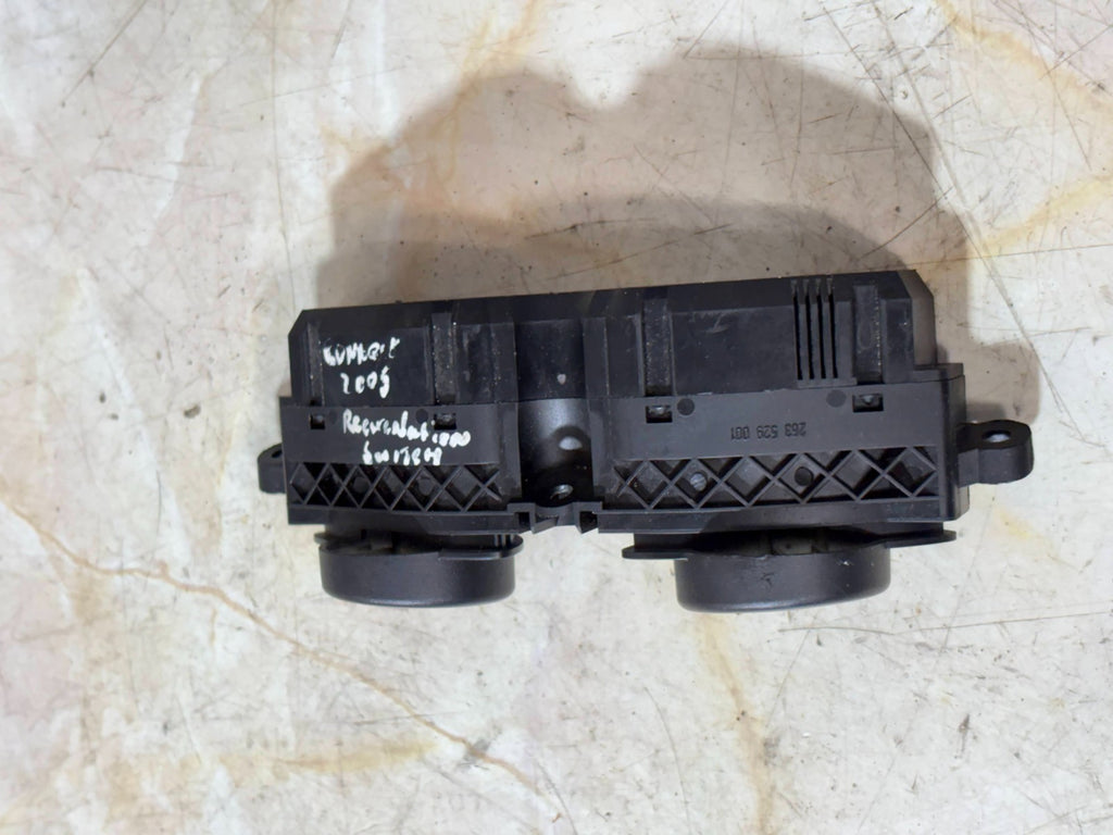 FORD TRANSIT CONNECT 2005 RECIRCULATION + DEMISTER SWITCH 2T1T51445BA