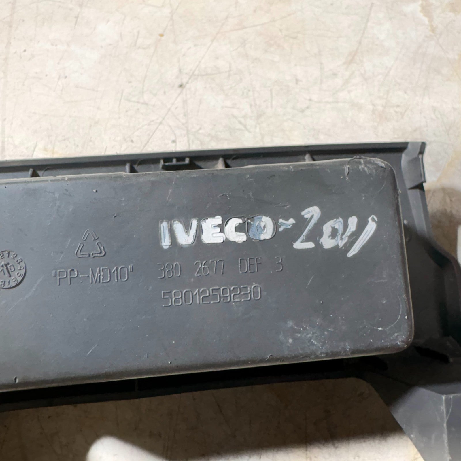 IVECO DAILY MK4 MK5 2007-14 Dash Board Pocket 5801259230