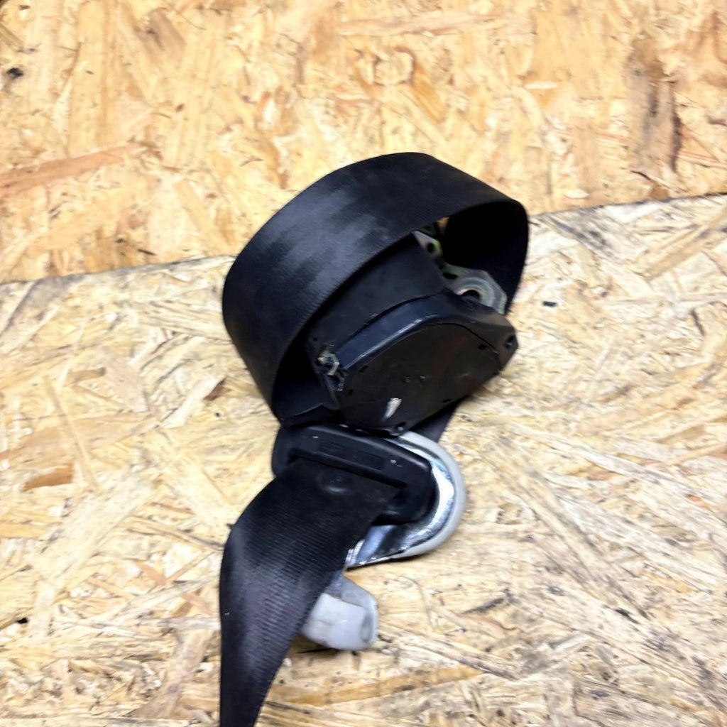 VW New Beetle 1998-2010 Rear Right Seat Belt Retractor 1C0857806A