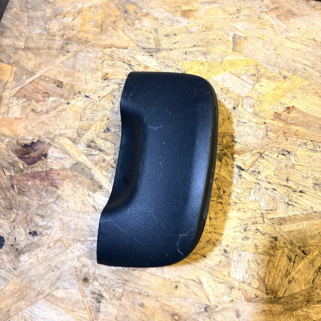 KIA CARENS UN 2006-2013 REAR CENTRE CONSOLE ASHTRAY TRAY ASSEMBLY 84551-1D000