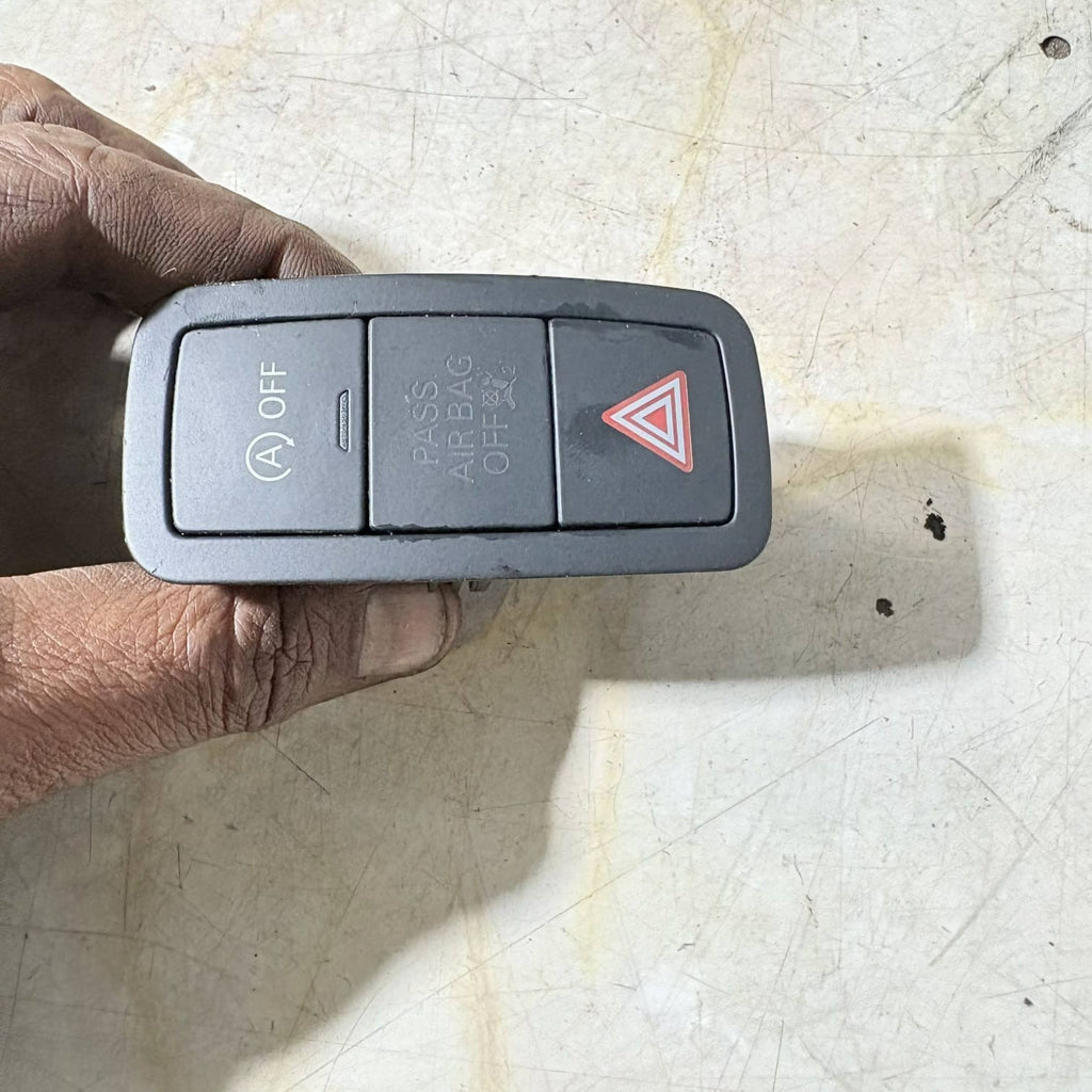 Audi A1 Hazard Switch Button 8X0959672C-2014