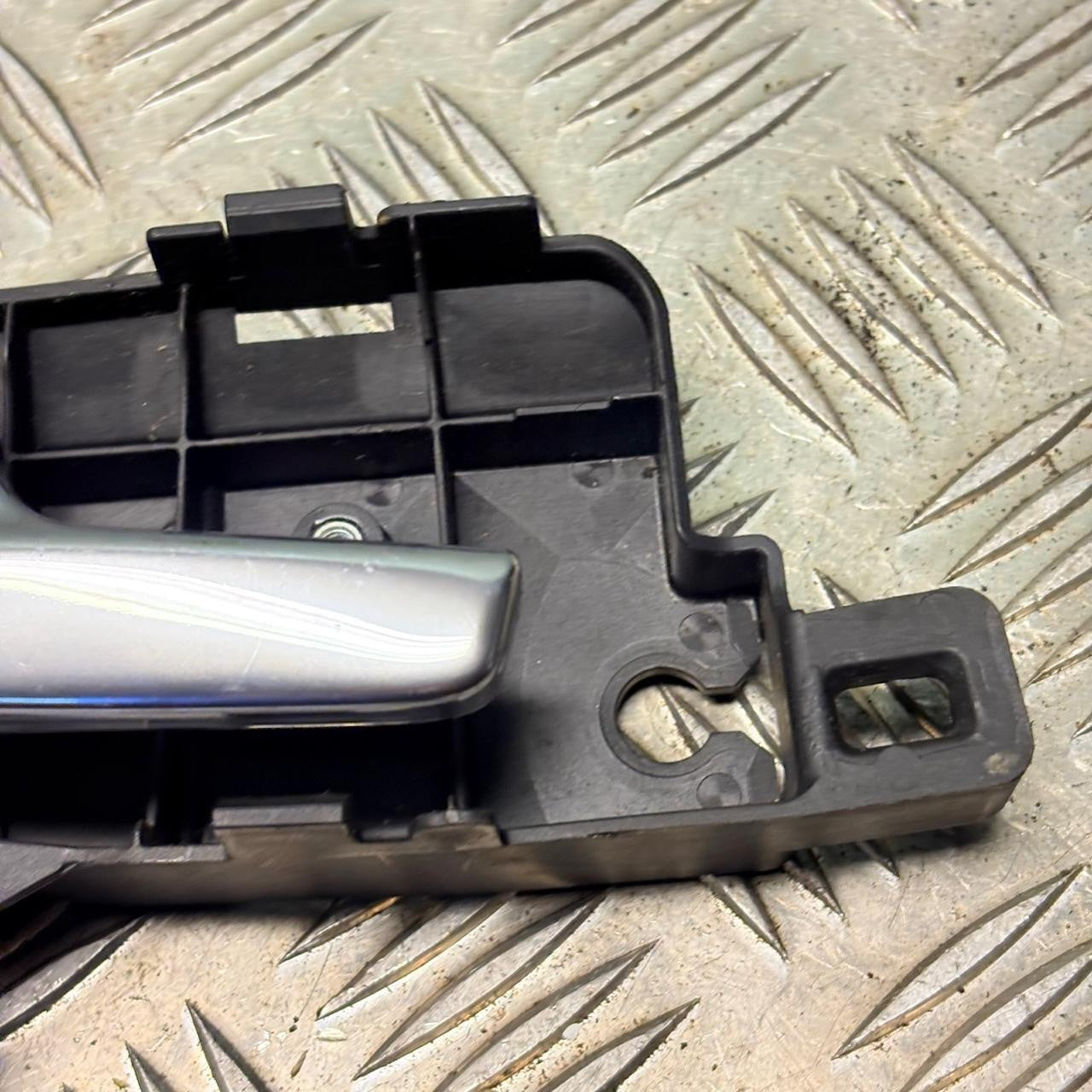 Ford Mondeo MK4 2007-2014 Front Left (NSF) Interior Door Handle 7S71A22601