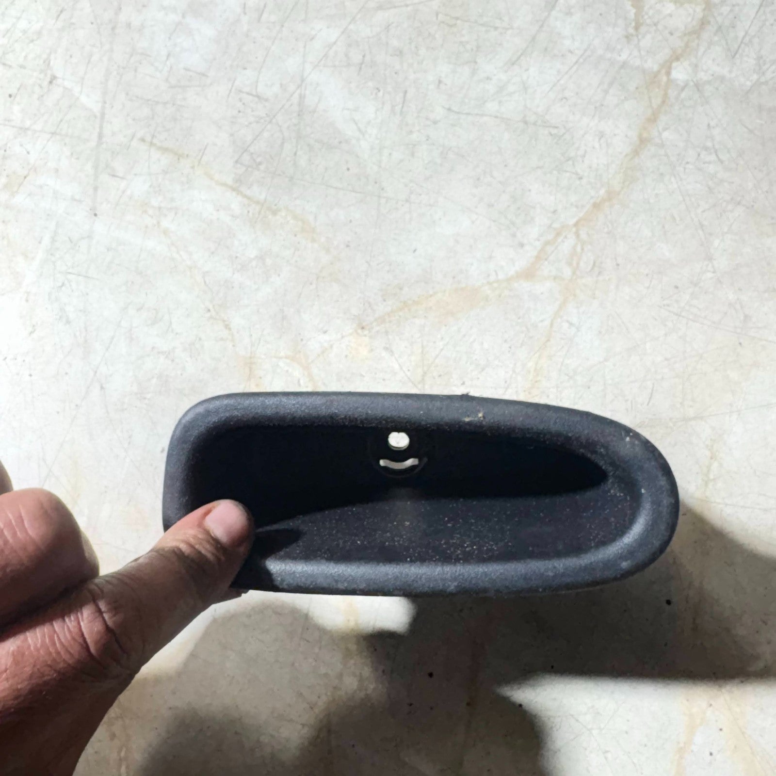 Nissan Note E11 2006?2013 Front Left Inner Door Pull Handle Insert 80951-9U00B