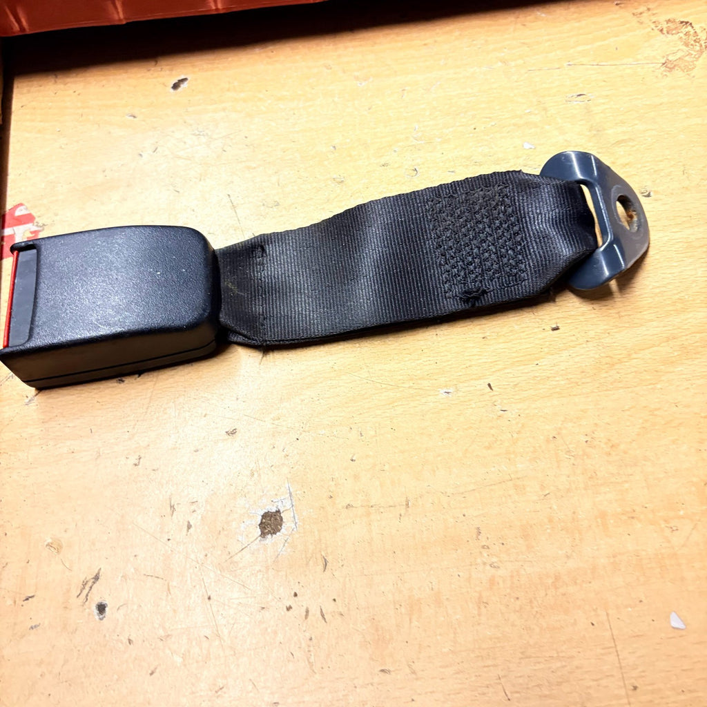 PEUGEOT 206 GTI 180 MK2 2018 SEAT BELT BUCKLE REAR LEFT PASSENGER SIDE