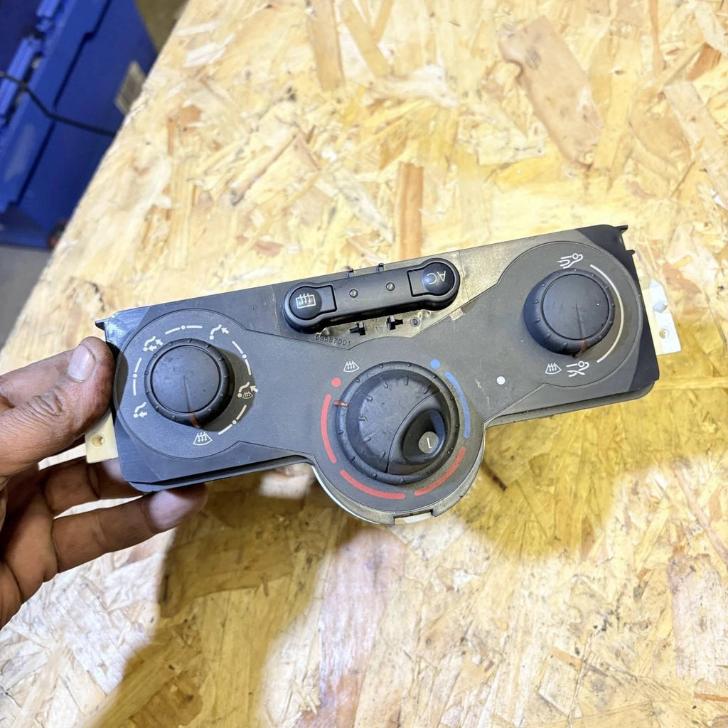 RENAULT MEGANE MK2 HEATER CONTROL PANEL 69420001 C564