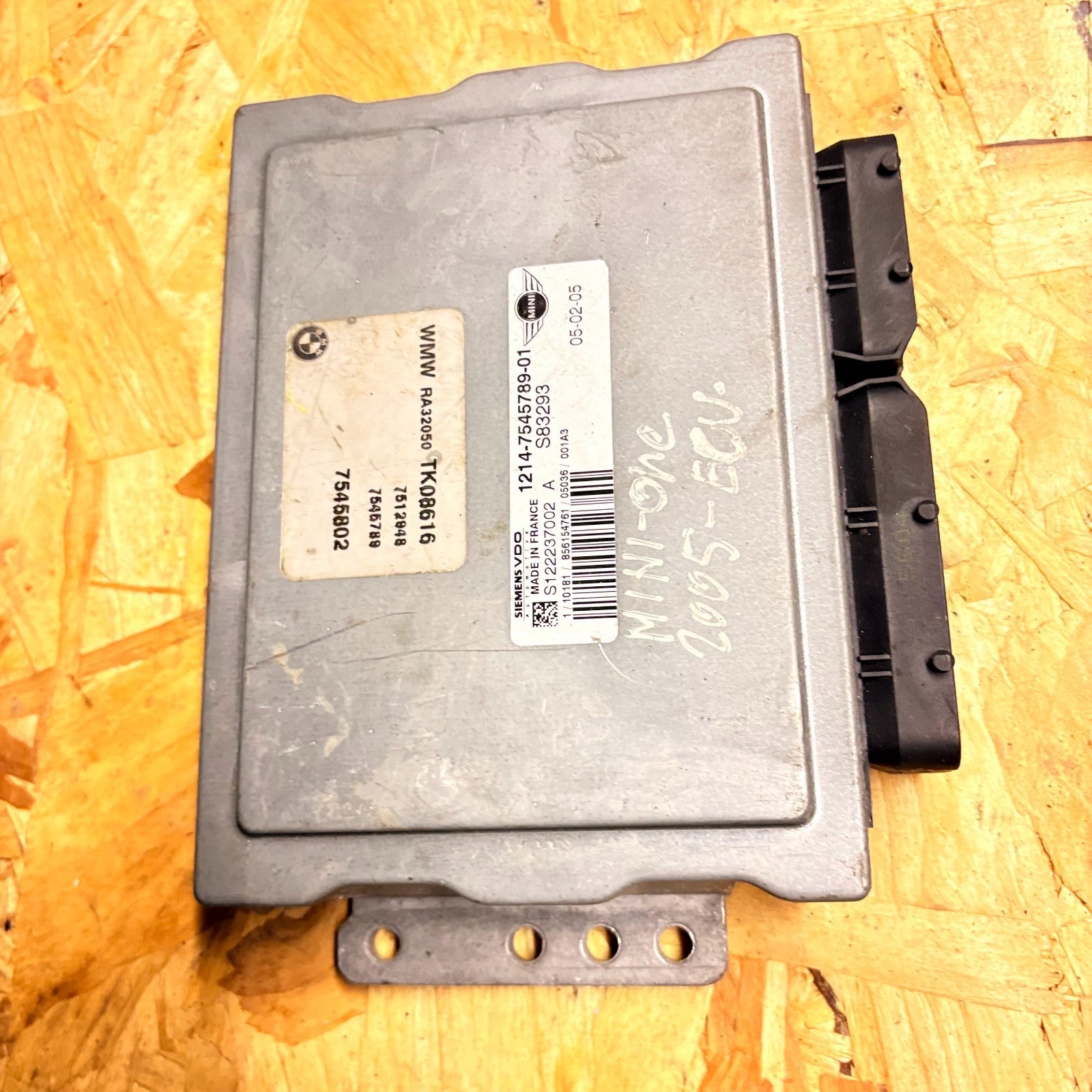 MINI ONE 2001-2008 ENGINE CONTROL UNIT ECU 1214-7545789-01