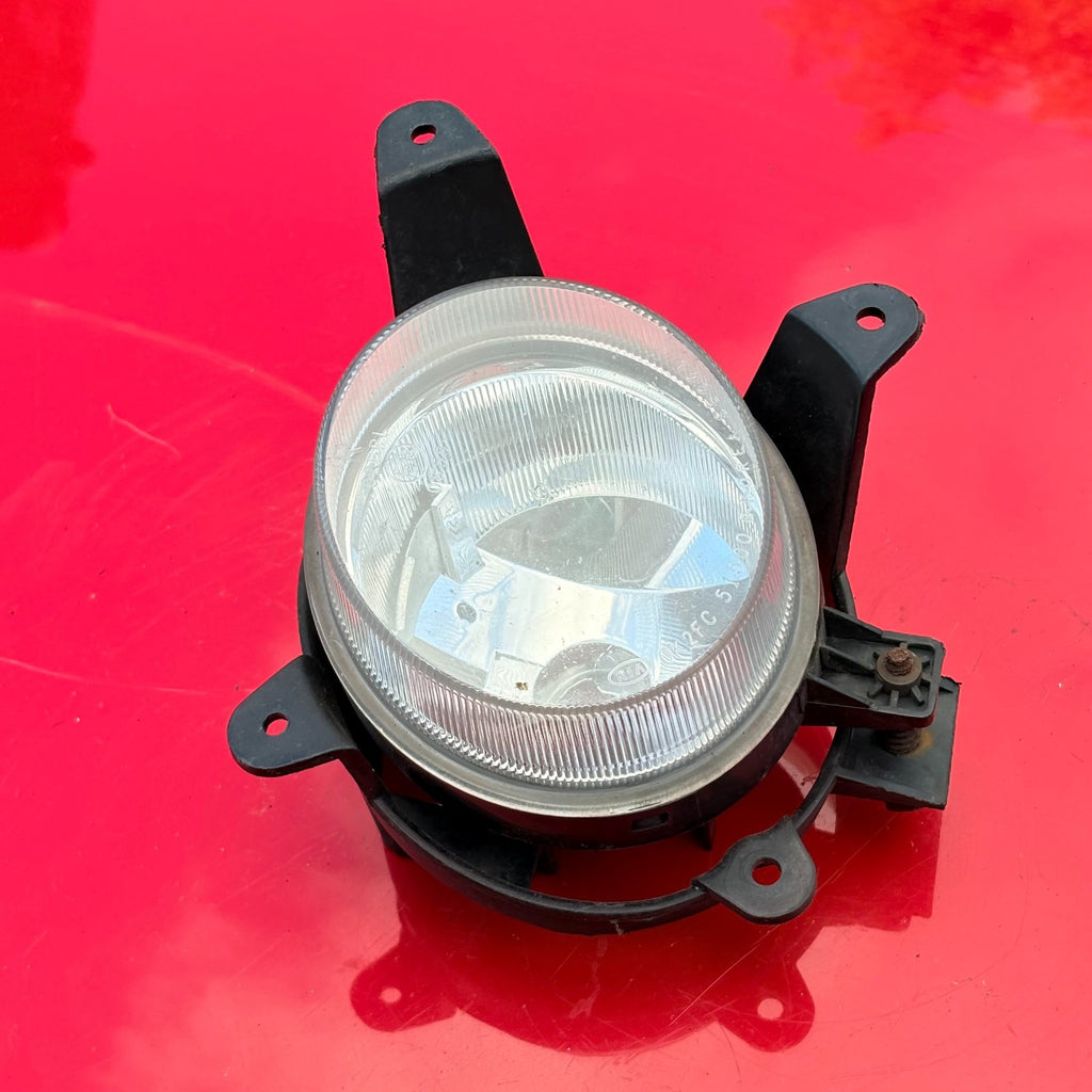 Kia Carens FJ 2002-2006 Driver RH OSF Front Bumper Fog Light 0K2FC51510