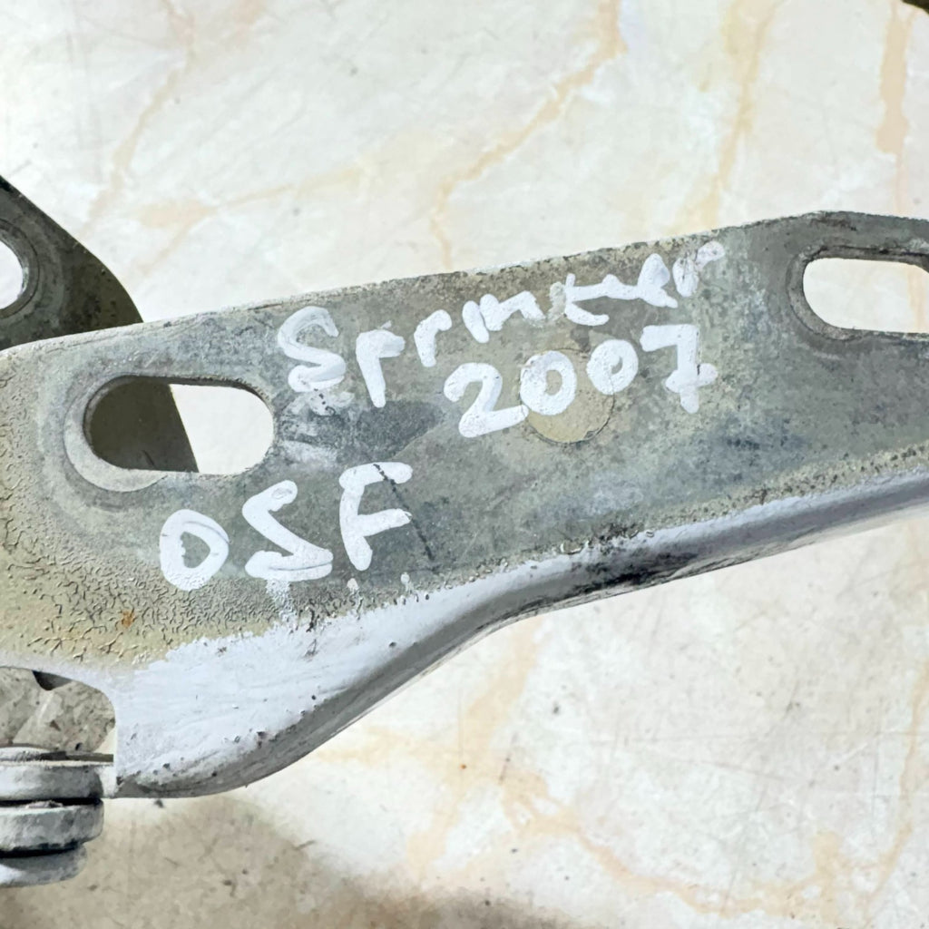 2006-2018 MERCEDES BENZ SPRINTER 2500 HINGE Right FRONT 906-750-01-21