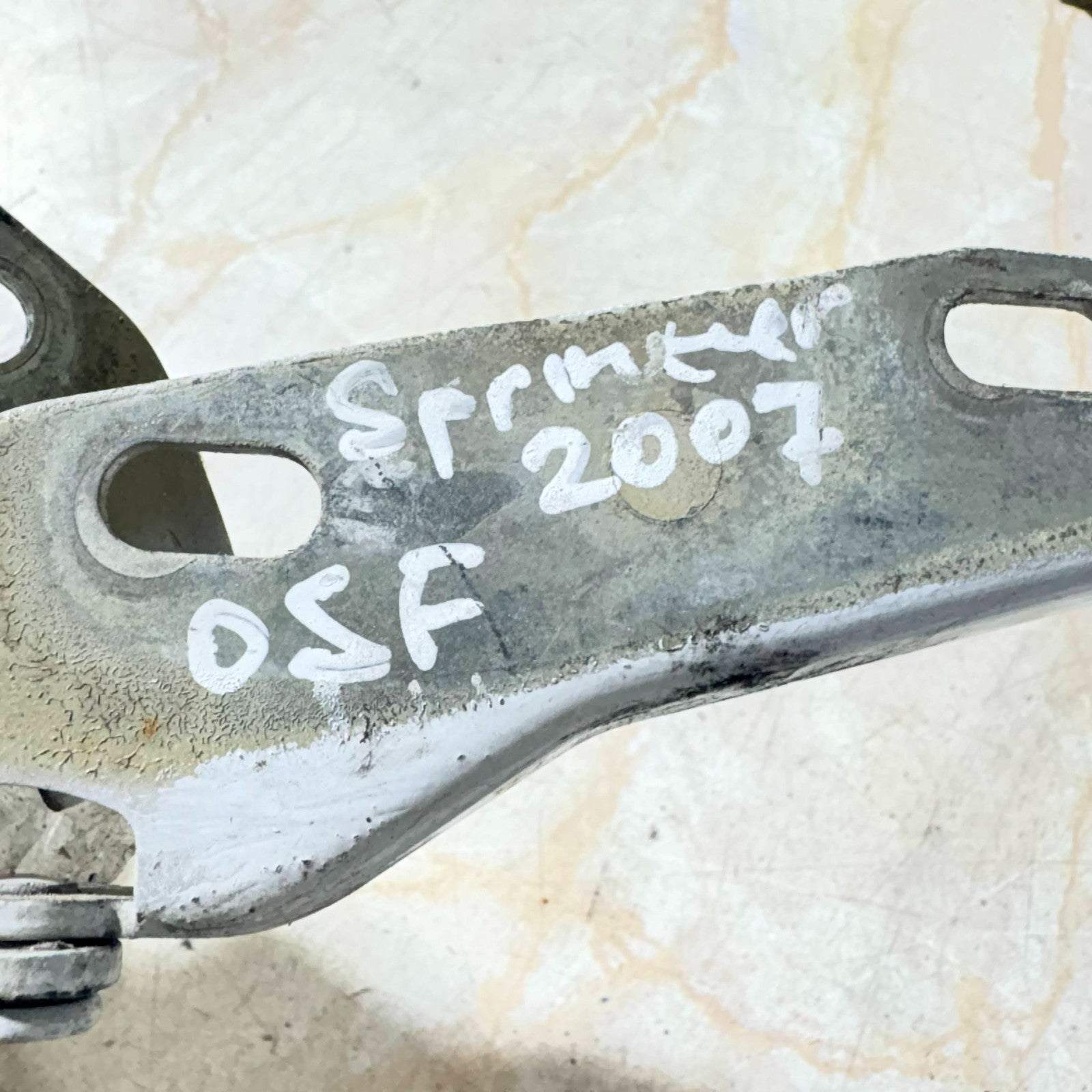 2006-2018 MERCEDES BENZ SPRINTER 2500 HINGE Right FRONT 906-750-01-21