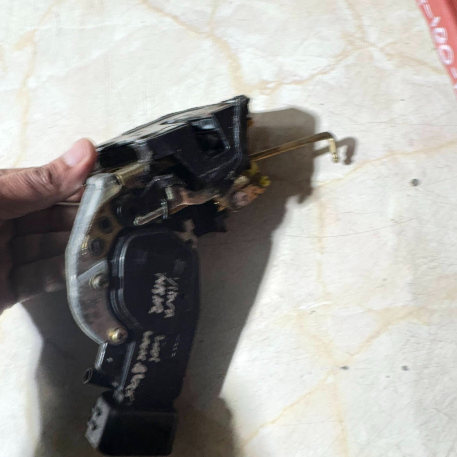 Suzuki Grand Vitara (2001-2005) Rear Passenger Side Door Central Locking Catch