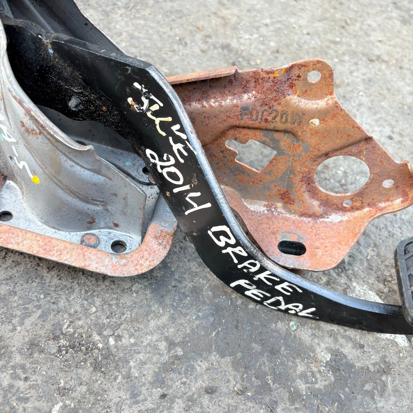 Nissan Juke MK1 F15 6 SPEED MANUAL 2014 Brake Pedal With Sensor
