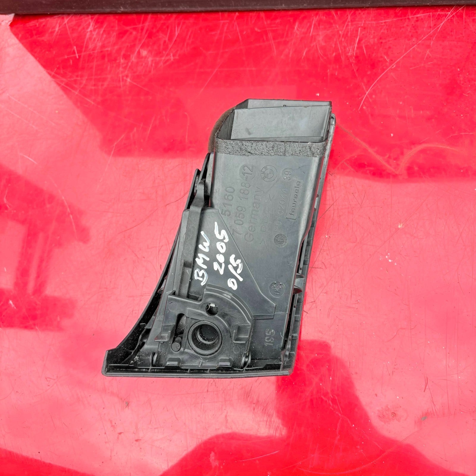 BMW E81 E82 E87 E88 1 Series 2004-2013 RH Dash Air Vent 7059188 64227059188