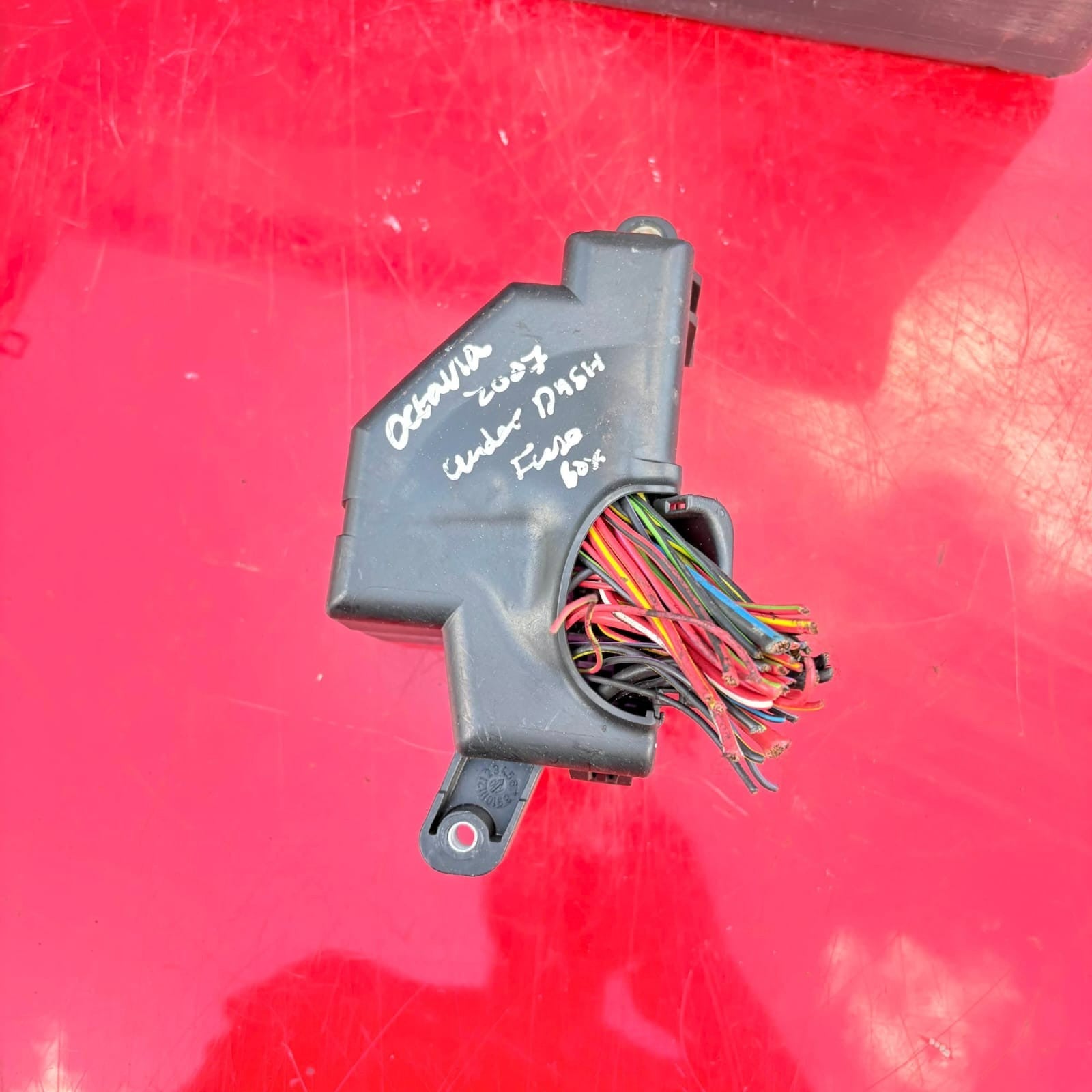 SKODA Octavia GOLF 2007 MK6 INTERIOR Under Dash FUSE BOX PANEL 2061751961