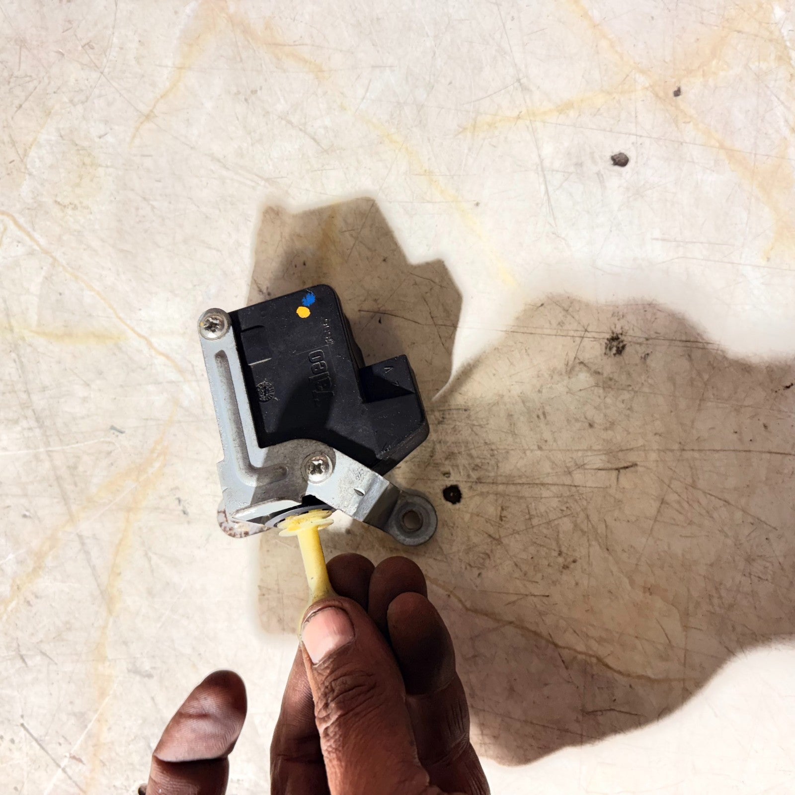 Peugeot 107 5-Door Rear Trunk Lid Actuator Motor 2005-2014