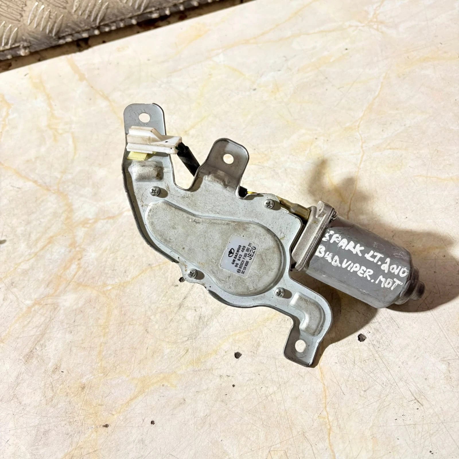 Chevrolet Spark MK2 M300 LT 2009-2015 Rear Wiper Motor 96843489 95152637