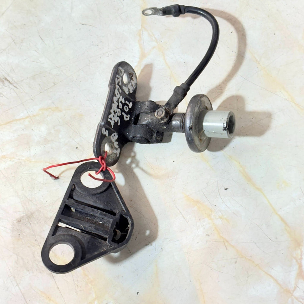 Land Rover Discovery 3 200 tailgate trunk boot hinge BHB780020