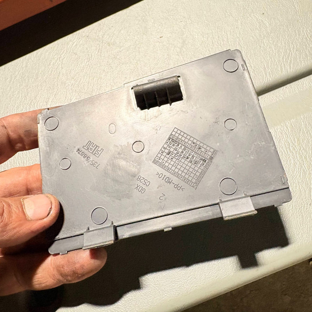 FIAT 500 (2007-2015) GLOVE BOX STORAGE COMPARTMENT 735458874