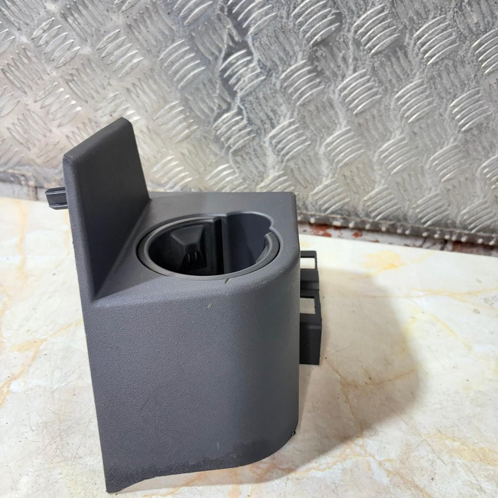 LAND ROVER DISCOVERY RIGHT SIDE REAR CUP HOLDER FK72674A36AB Part