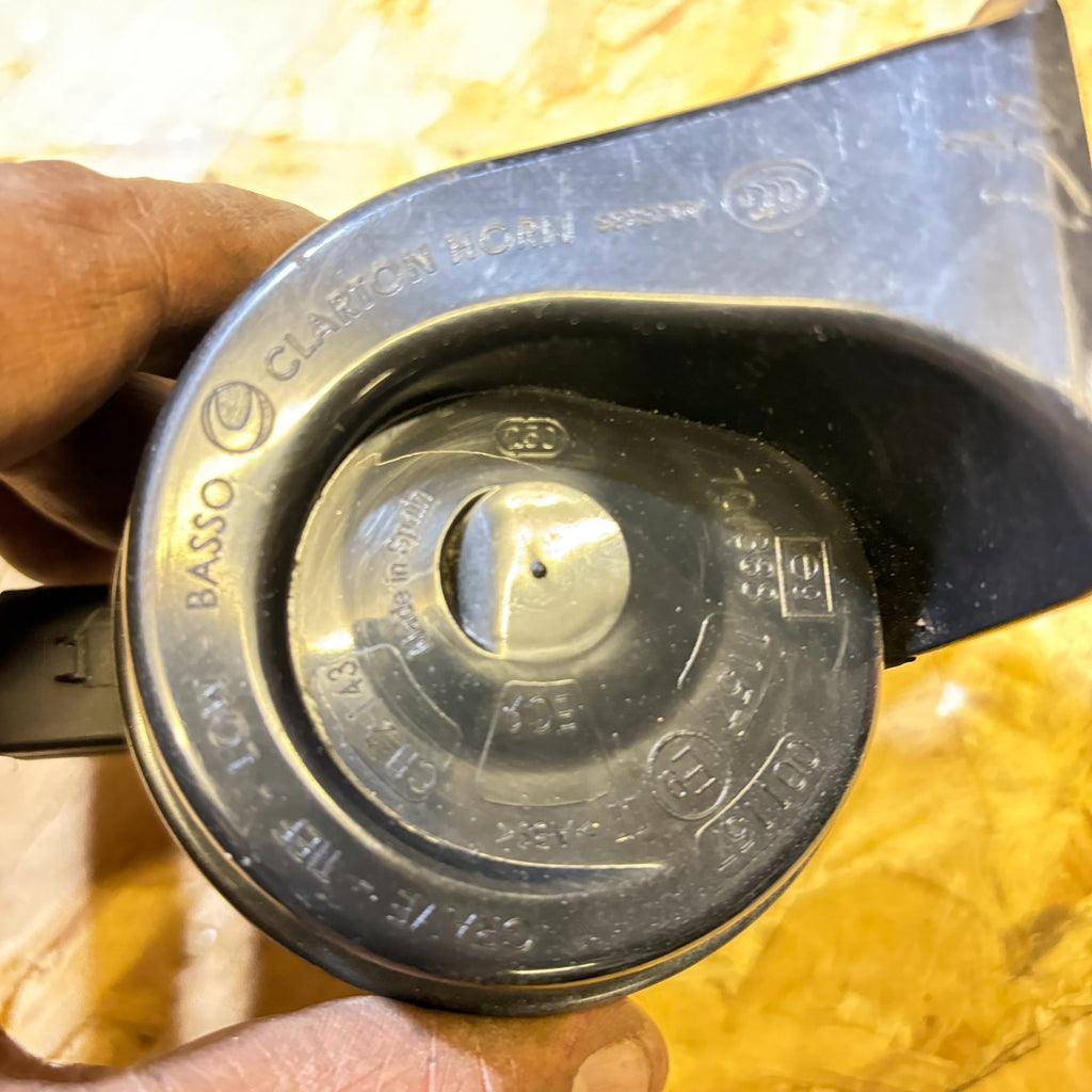 2010-2018 AUDI A1 LOW TONE HORN ALARM SIREN 8X0 951 229 D WITH BRACKET