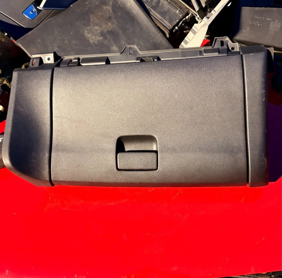 HONDA HR-V MK2 INTERIOR GLOVE BOX COMPARTMENT C222-5211-100 2018
