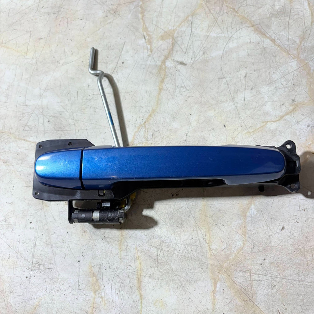 Toyota Yaris Mk2 XP90 2005-2011 Front Left Exterior Door Handle Blue