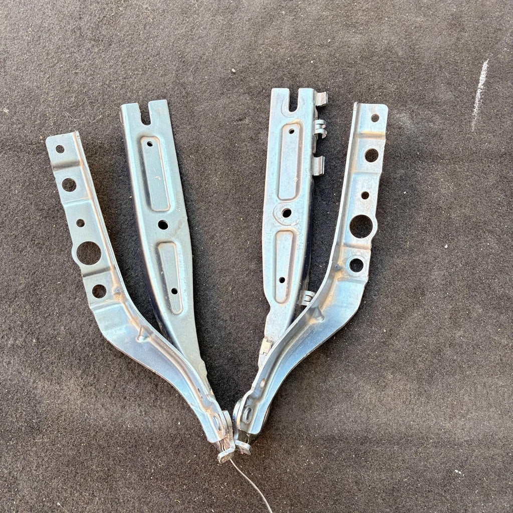 Peugeot 407 04-10 Front Bonnet Hood Hinges Pair Left & Right 9640968880 96409687
