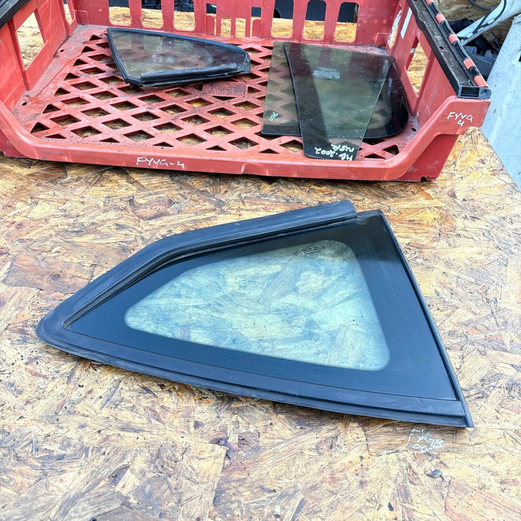 Citroen Grand C4 Picasso Mk2 2014-2018 Rear Left Quarter Glass NSR 9676915480