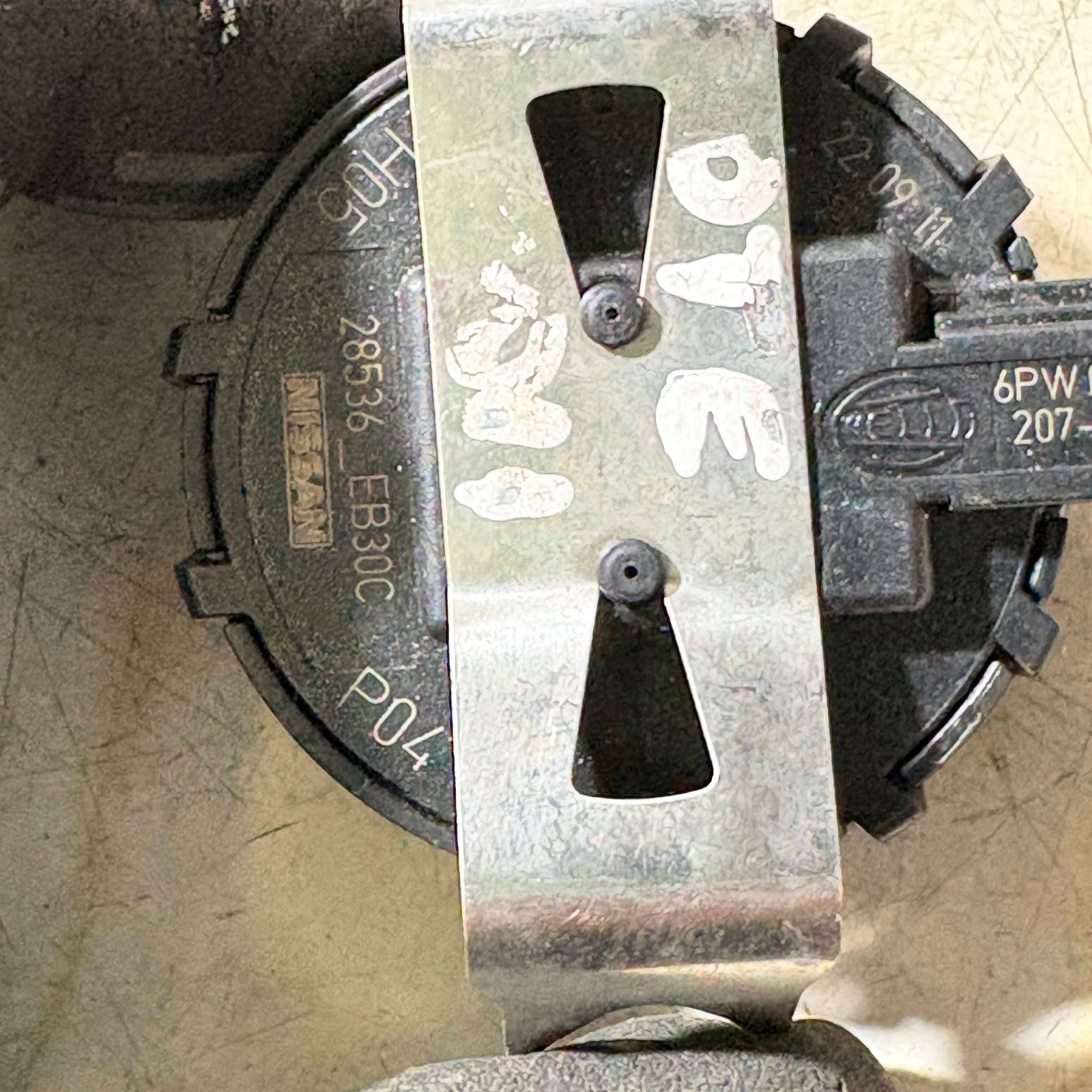 28536-EB30C Nissan Note 2011 Windscreen Rain and Light Solar Sensor