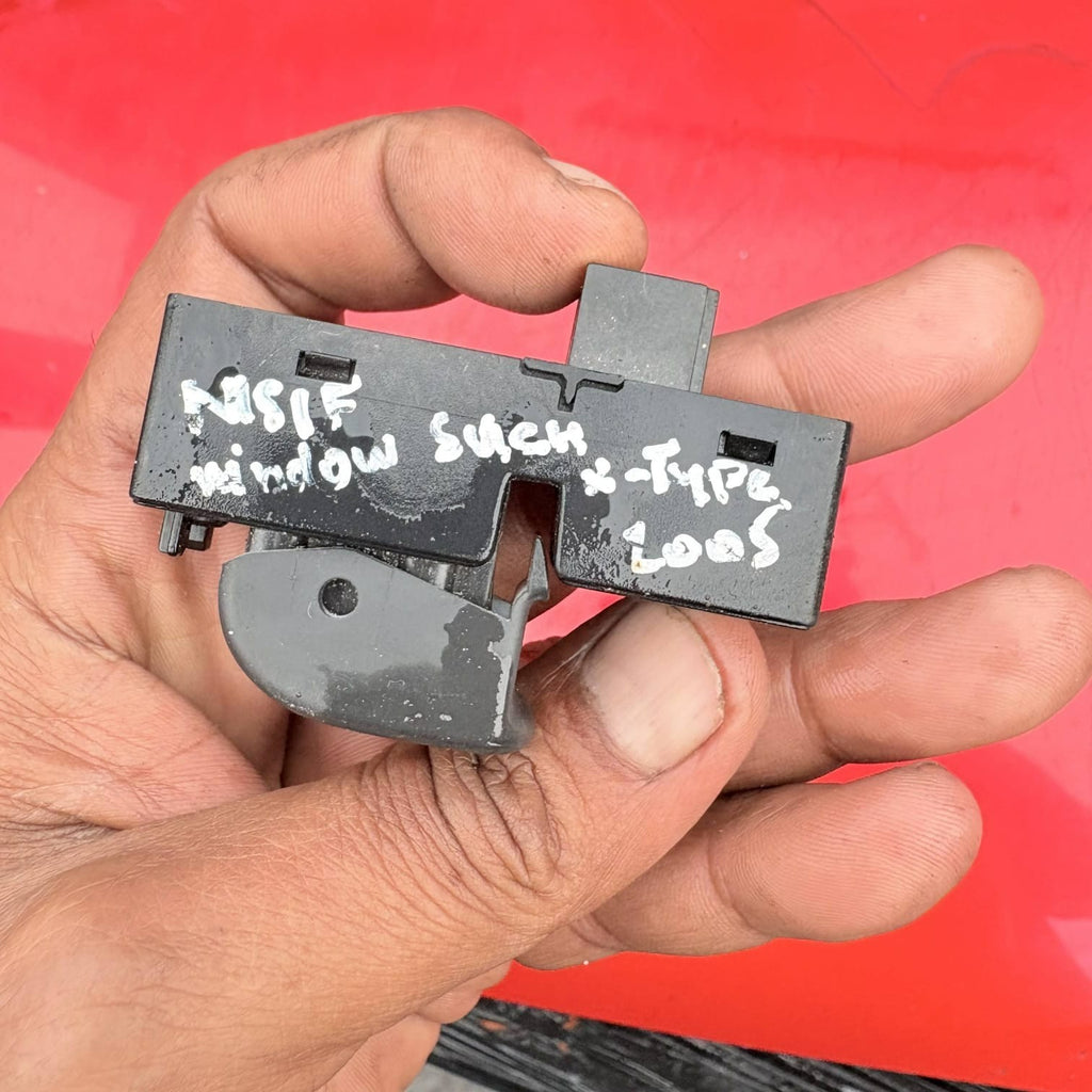 WINDOW LIFT SWITCH (FITS ALL DOORS)-Jaguar XJ XJ6 XJ8 XJR X350 2005 C2C1409