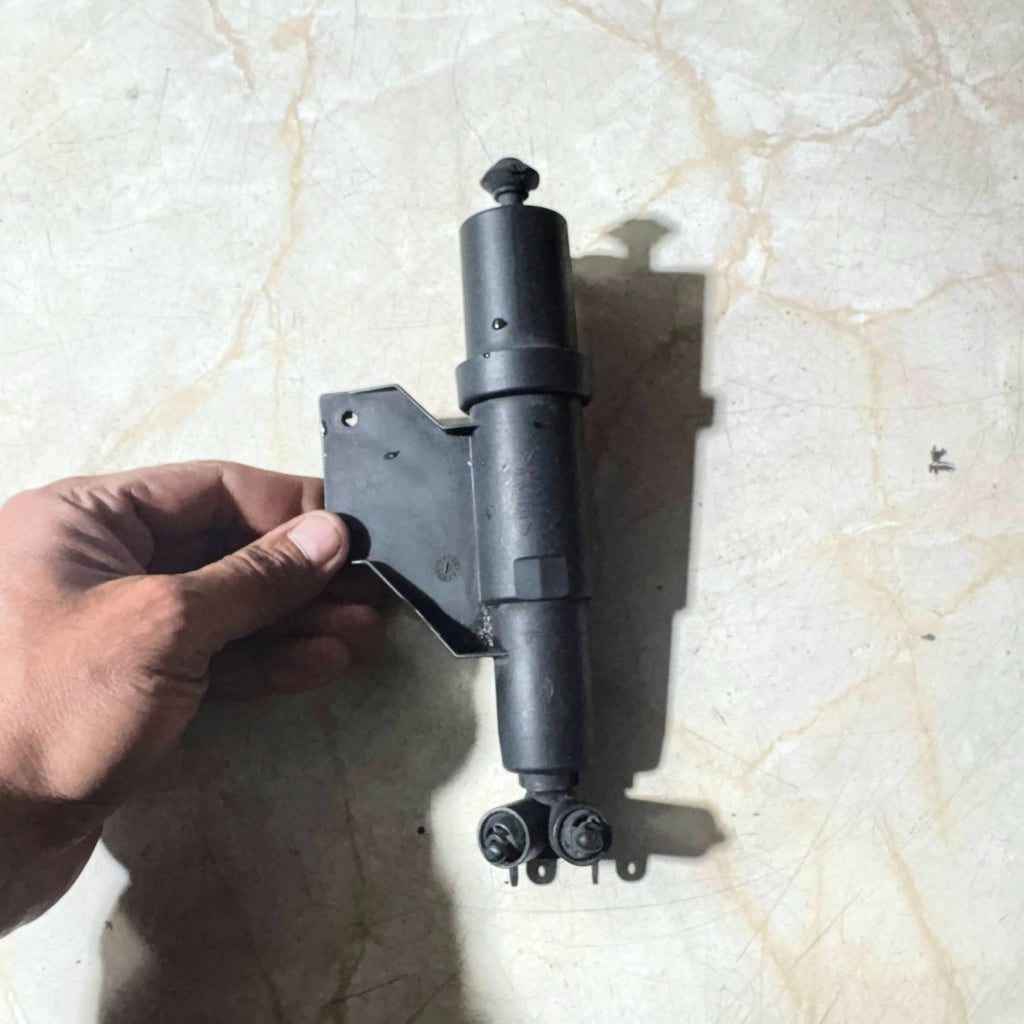 Jaguar X-Type 2007 Headlight Washer Left Front Passenger Side