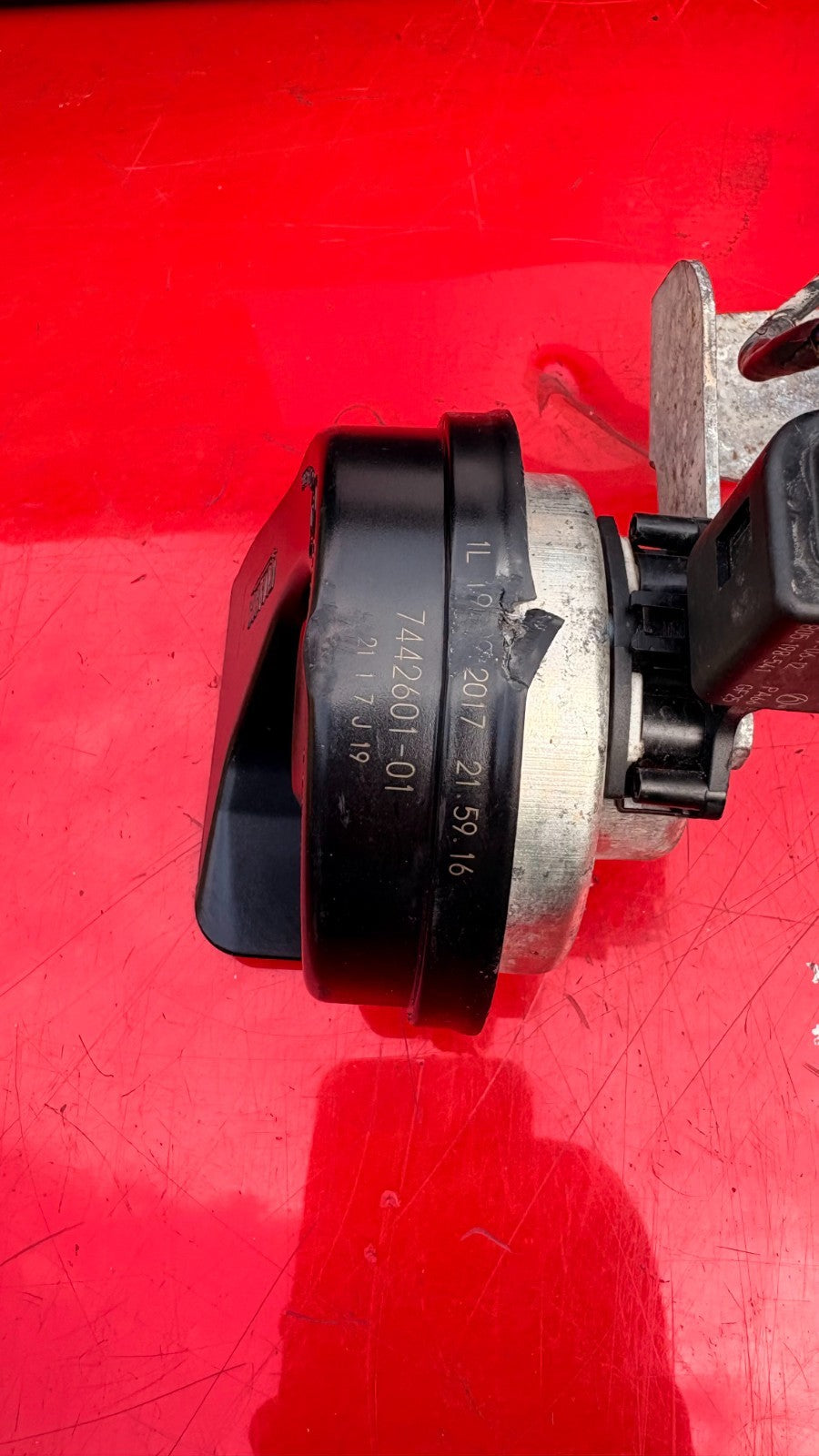 MINI COOPER 2017 LOW TONE HORN SIREN Front Left 7442601