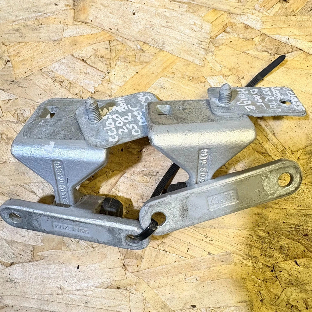 Mercedes C Class W203 S203 Rear Right Upper Door Hinge A2037300637 2000-2007