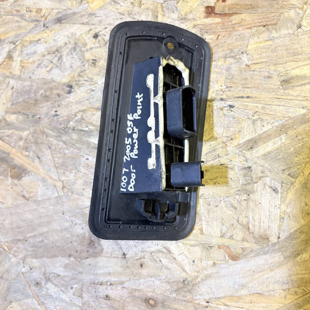 9659128380 switch Peugeot 1007 Sport 2005 1850071 Driver Front Door Power Point