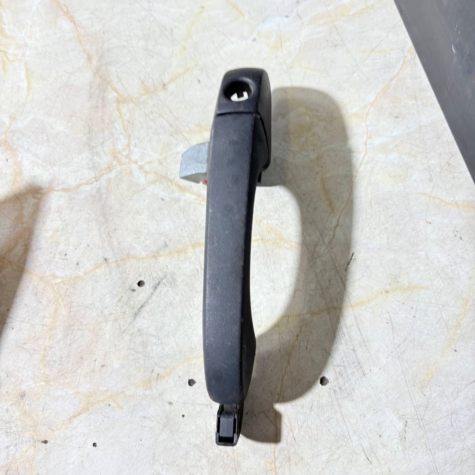 JEEP COMPASS PATRIOT 07-17 FRONT LEFT DOOR HANDLE KEYHOLE BEZEL COVER 05074189AG